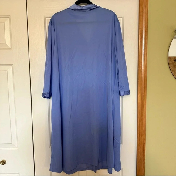 Vintage Vanity Fair Vintage Nightgown - Picture 4 of 7